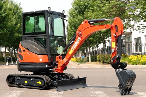 حفارة مجنزرة Toros Mini 2.6 طن معدات حفر صغيرة لإصلاح الطرق